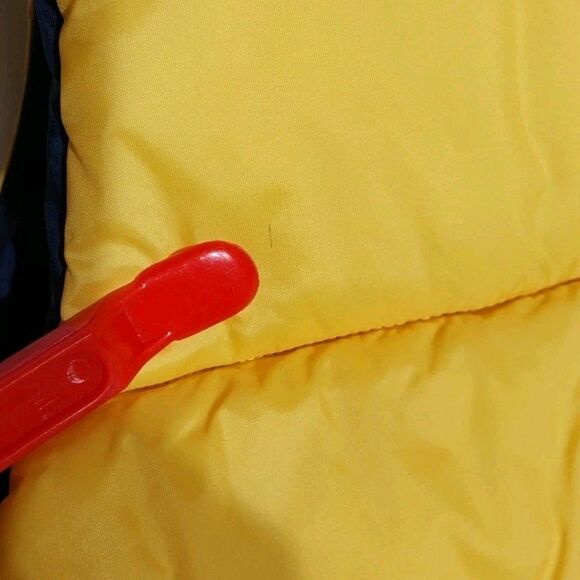 Athletic Works Men's Puffer Vest 3XL Blue Yellow Reversible Full Zip Sleeveless - Picture 7 of 9